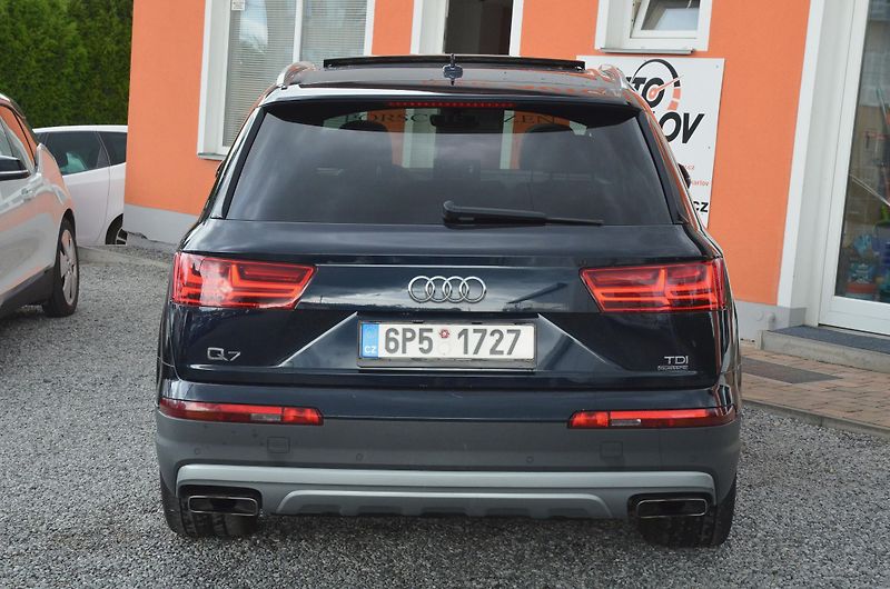 Audi Q7 (2015) 3.0 TDi Quattro S-LINE / ČR - fotka 5 z 47