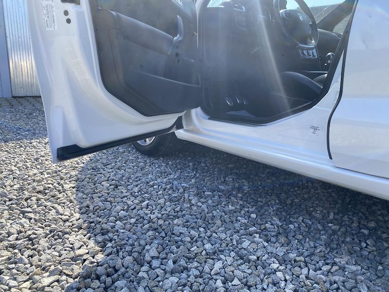 Citroën DS4 1.6i 16V 120PS EXCLUSIVE TOP!! - fotka 93 z 160