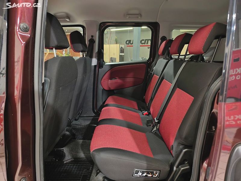 Fiat Dobló 2.0MJT 99kW KLIMA VÝHŘEVY, PDC - fotka 10 z 20