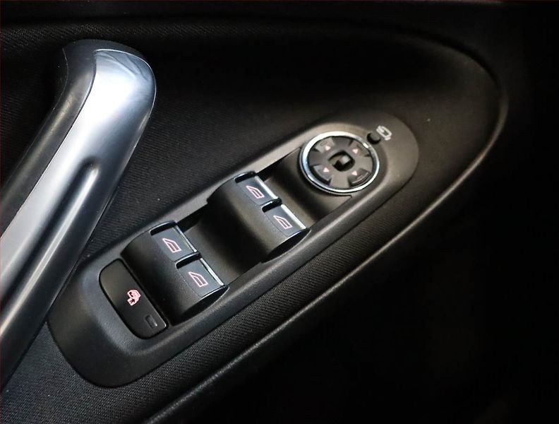 Ford Galaxy (2013) 2.0 TDCi, 7 míst, Navi - fotka 13 z 20