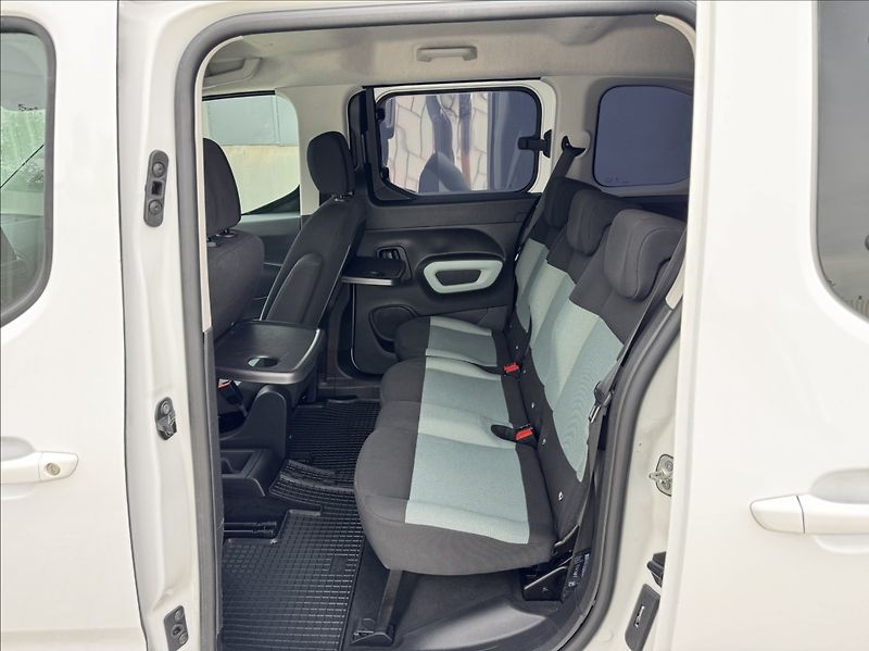 Citroën Berlingo 1,5 BlueHDi tažné DPH 1.maj ČR - fotka 19 z 50