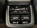 Volvo XC60 B4 FWD Ultimate Dark AT8 - náhled 14