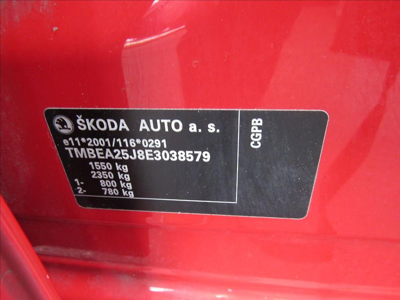 Škoda Fabia 1,2 i 44kW Active - fotka 23 z 28
