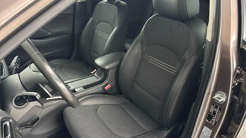 Hyundai i30 1.5 T-GDI Style Kombi - fotka 15 z 27
