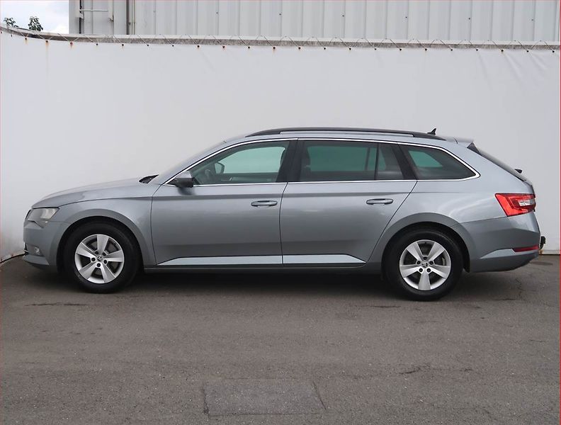Škoda Superb (2015) Ambition 2.0 TDI, Serv.kniha - fotka 3 z 23