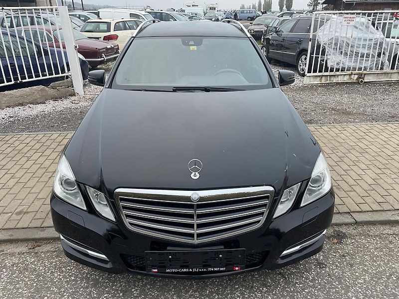 Mercedes-Benz Třídy E (2011) 250cdi T 4M 150kw - fotka 6 z 49