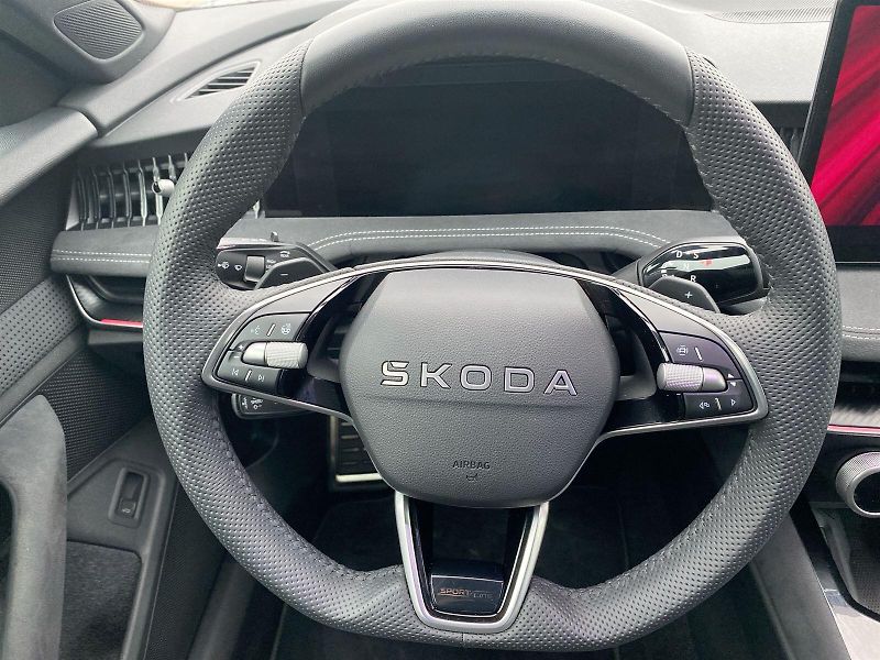 Škoda Superb (2025) Combi 2,0 TDI 4x4 DSG Sportlin - fotka 6 z 32
