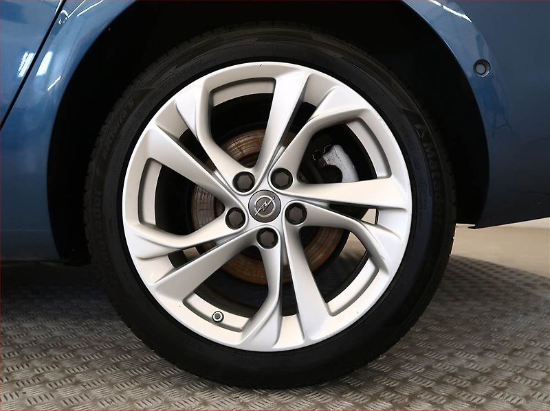 Opel Astra (2016) 1.6 CDTI, Serv.kniha, Navi - fotka 15 z 18