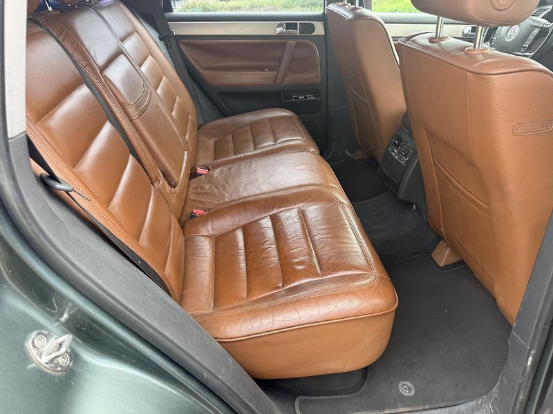 Volkswagen Touareg 3,2 V6 4x4 TAŽNÉ - fotka 13 z 18