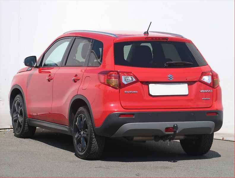 Suzuki Vitara (2016) S 1.4 BoosterJet, 4X4 - fotka 4 z 21