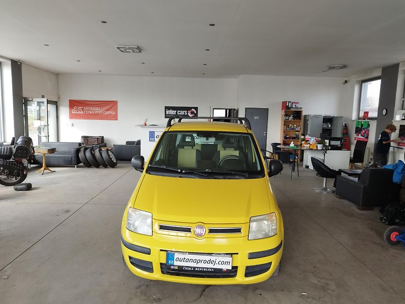 Fiat Panda (2010) 1,3I 44kw ALU EL. VÝBAVA - fotka 2 z 11
