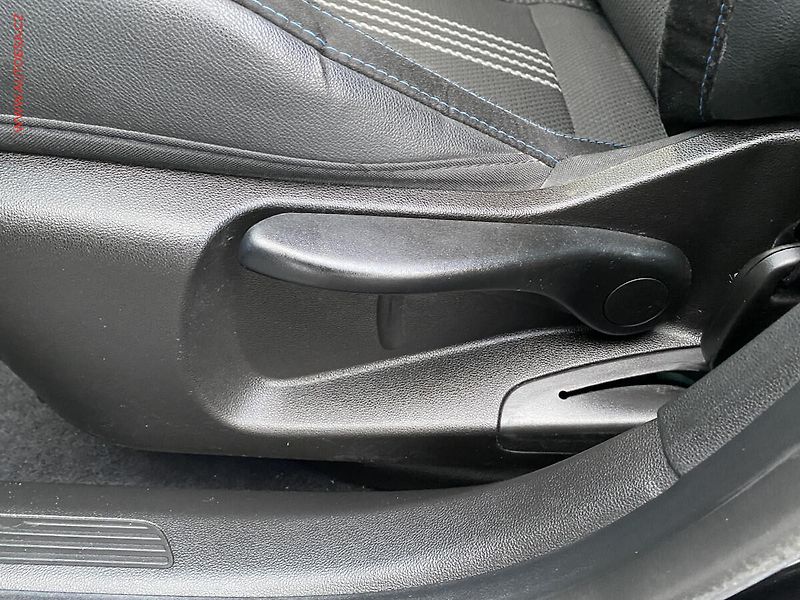 Renault Mégane (2019) 1.3 TCe, GT Line, AT, LED - fotka 14 z 19