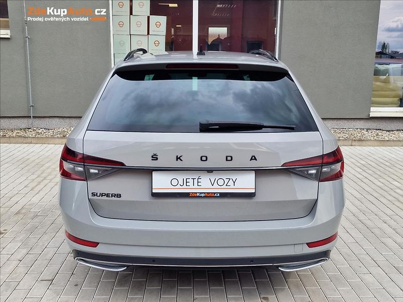 Škoda Superb 2.0TDI 140kW DSG SportLine ,ČR - fotka 9 z 50