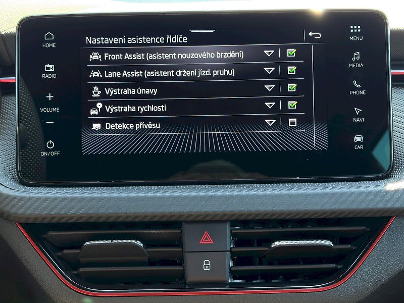 Škoda Kamiq (2025) DSG 1.5 TSI / 110kW / MONTE CA - fotka 31 z 35