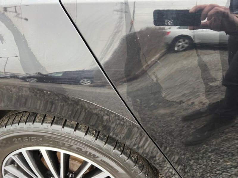 Volkswagen Touran 2,0 TDI Highline DSG Cebia - fotka 16 z 18