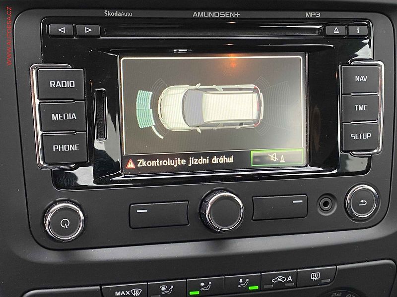 Škoda Yeti (2012) 1.2 TSi, Elegance, DSG, navi - fotka 18 z 20