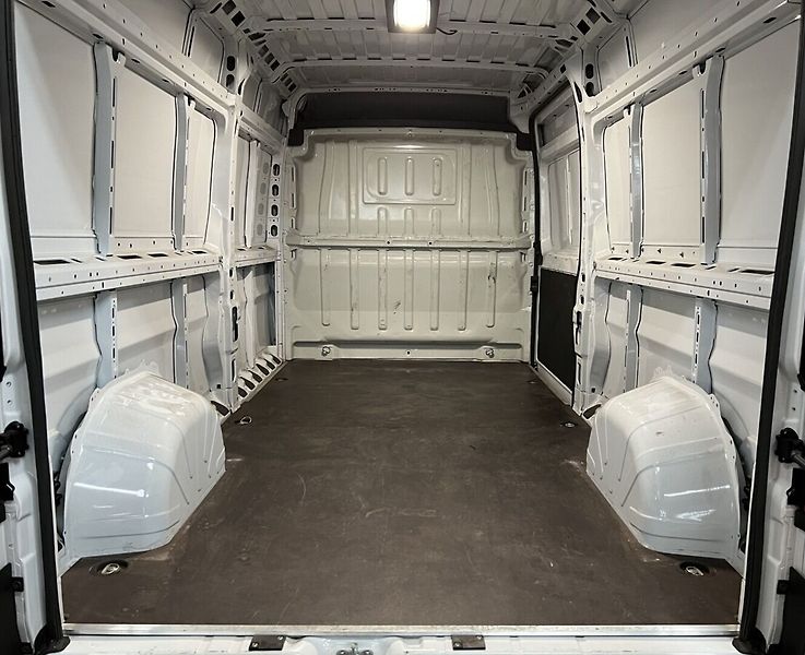 Toyota Proace Max 2.2 AT COMFORT EXE. L3H2 - fotka 8 z 16