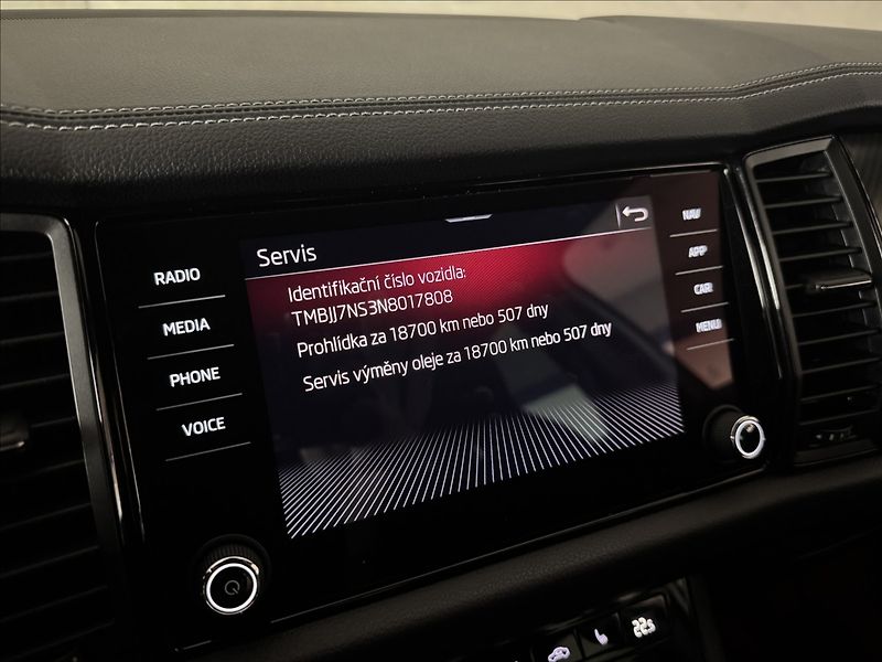 Škoda Kodiaq 2,0 TDi  DSG Sportline Virtual - fotka 37 z 50