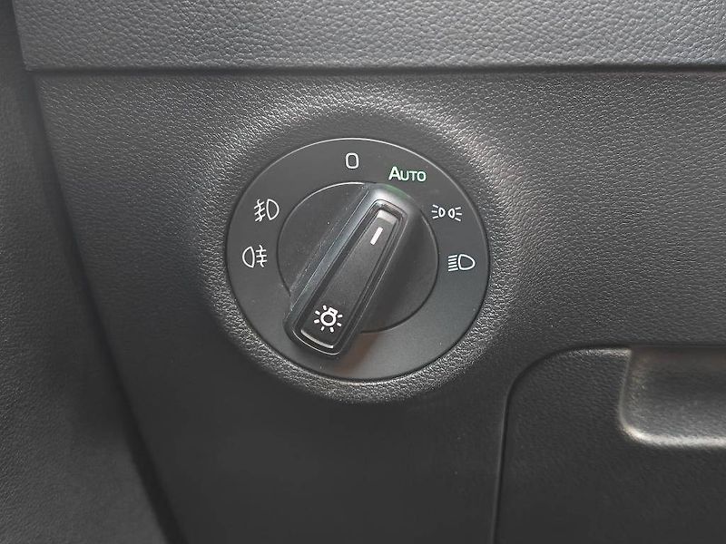 Škoda Karoq Sportline 1,5TSI - fotka 20 z 25