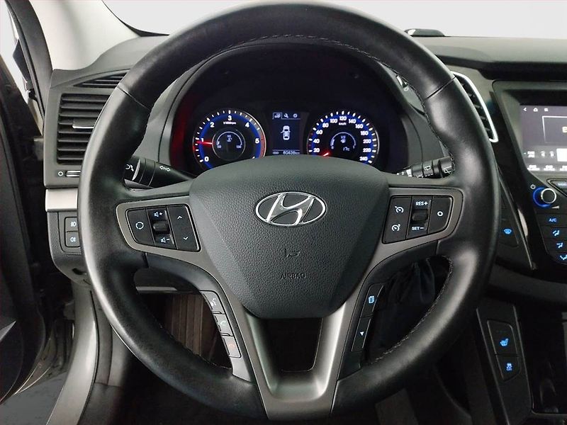 Hyundai i40 (2019) 1.6 CRDi, Serv.kniha, Navi - fotka 17 z 21