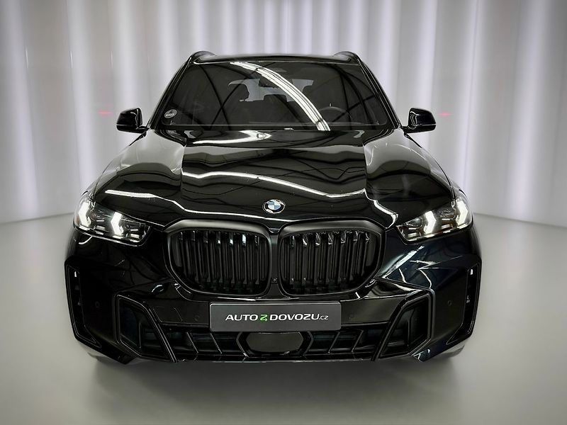 BMW X5 30d xDrive M-SPORT, VZDUCH, PA - fotka 3 z 40