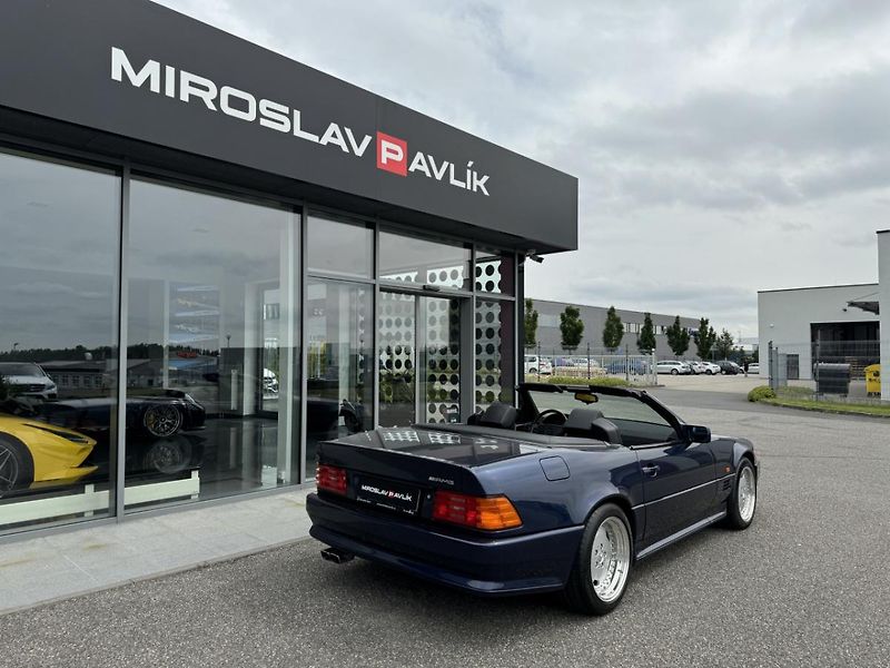 Mercedes-Benz SL 600 AMG - fotka 7 z 21