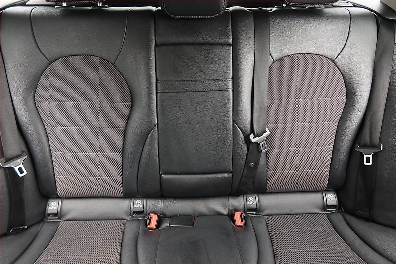 Mercedes-Benz Třídy C (2015) C 220 d, Automat, Navi - fotka 10 z 21