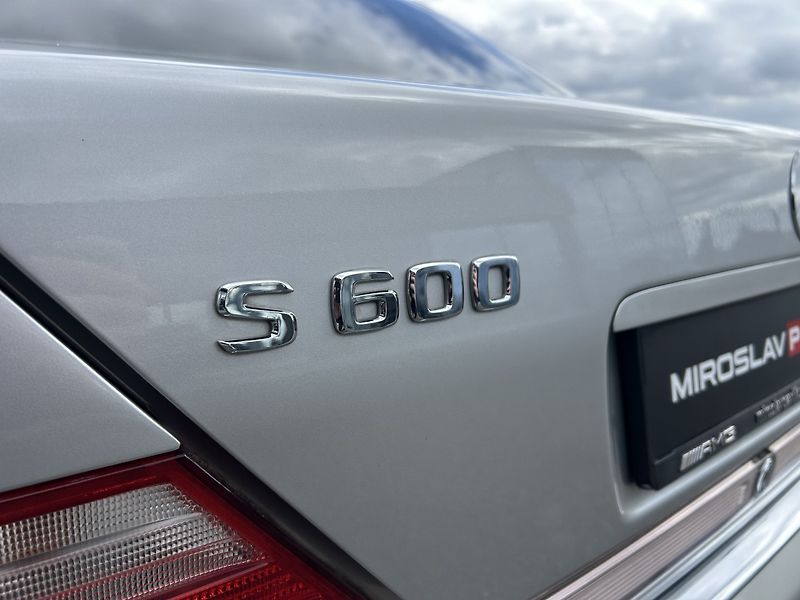 Mercedes-Benz Třídy S S 600 L V12 - fotka 8 z 33