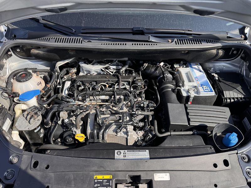 Volkswagen Caddy Maxi 2.0 TDi, 110 kW,DSG, - fotka 6 z 21