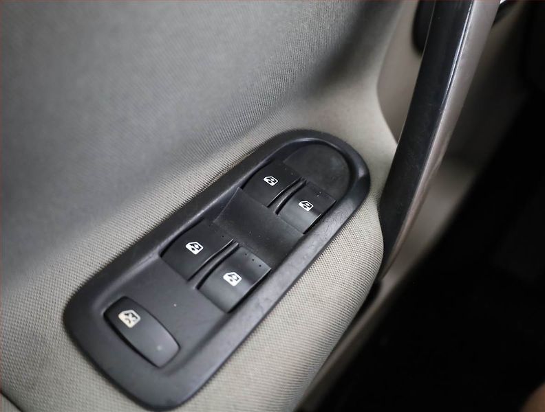 Renault Scénic (2006) 1.6 16V, nová STK - fotka 10 z 15