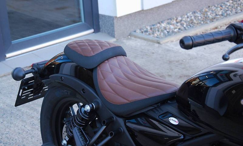 CFMOTO (2026) 250 CL-C BLACK - fotka 14 z 25