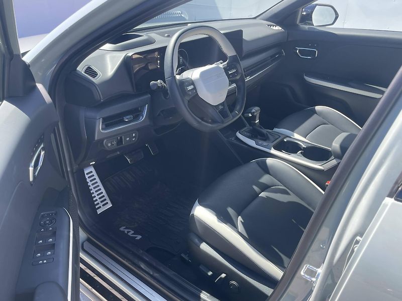 Kia K4 (2026) GT-LINE 7DCT 1,6 T-GDi - fotka 5 z 6