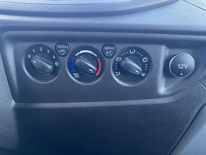Ford Transit (2017) 2.0TDCi,TEMP, KLIMA,VÝB STAV - fotka 37 z 50
