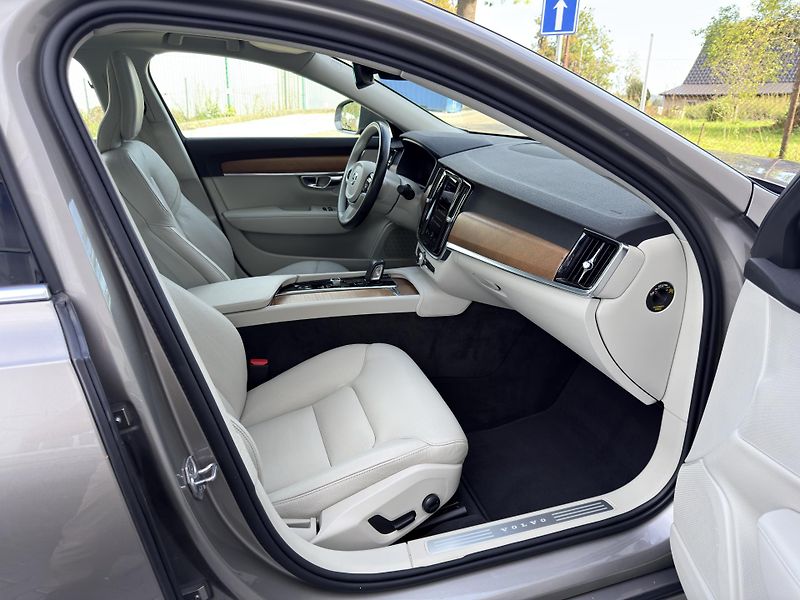 Volvo S90 B5 AWD (nafta) // tažné zaříz. - fotka 18 z 38