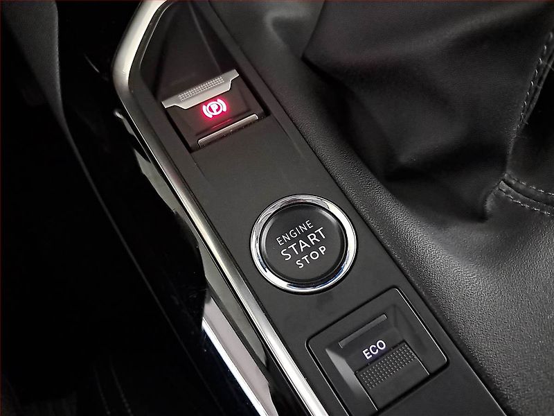 Peugeot 3008 (2022) 1.2 PureTech - fotka 18 z 22