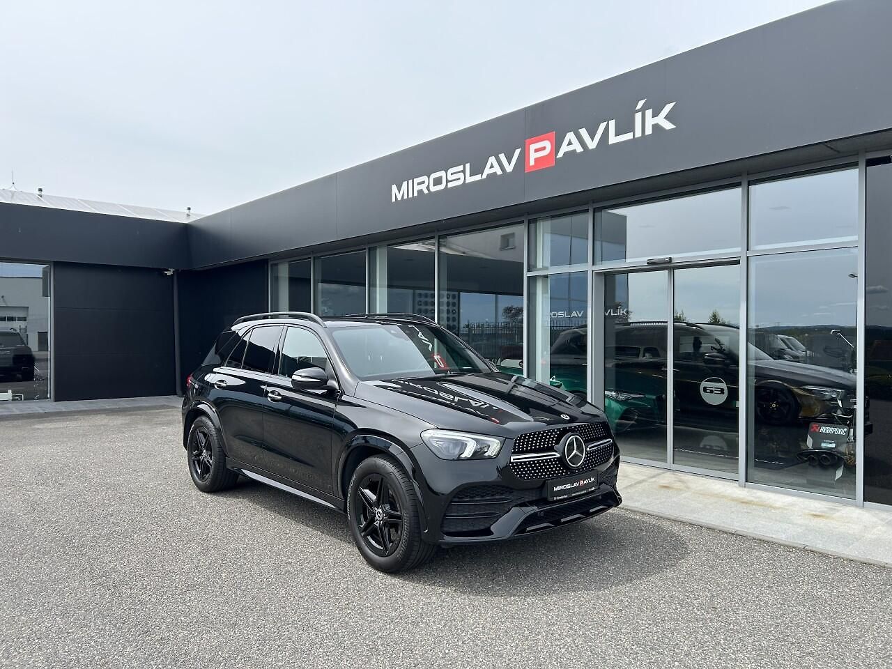 Mercedes-Benz GLE 300d 4MATIC AIRMATIC AMG