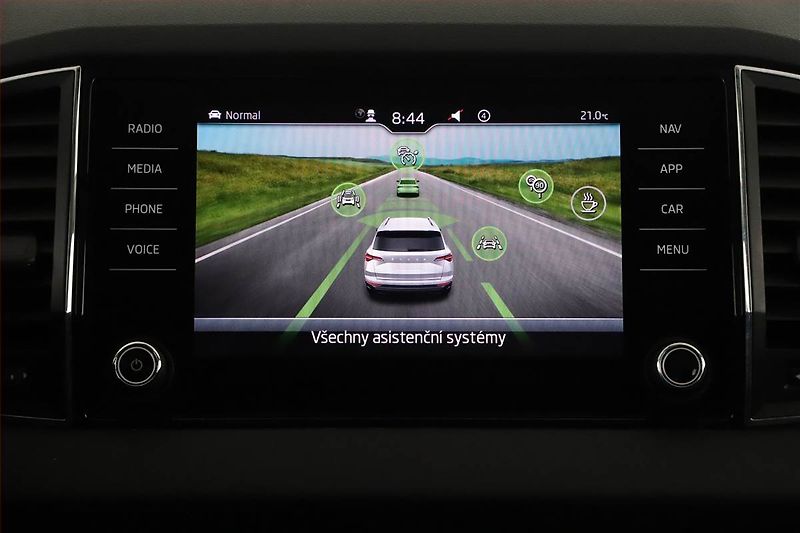 Škoda Karoq (2022) Style 1.5 TSI - fotka 16 z 20