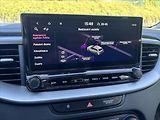 Kia Ceed 1,5 TGDi AT TOP PLNÝservisKIA - náhled 21