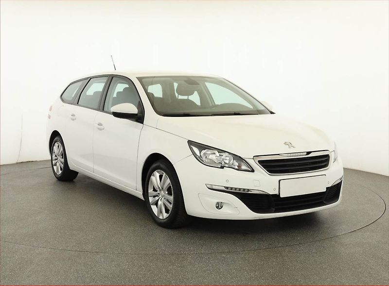 Peugeot 308 (2017) 1.2 PureTech, ČR,1.maj - fotografie inzerátu