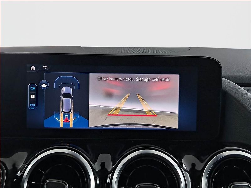 Mercedes-Benz GLA (2025) 200 - fotka 23 z 23