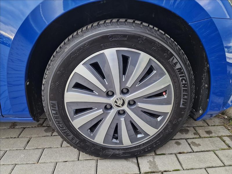 Škoda Superb 1.5 TSI 110kW DSG Style,1.Maj - fotka 45 z 50