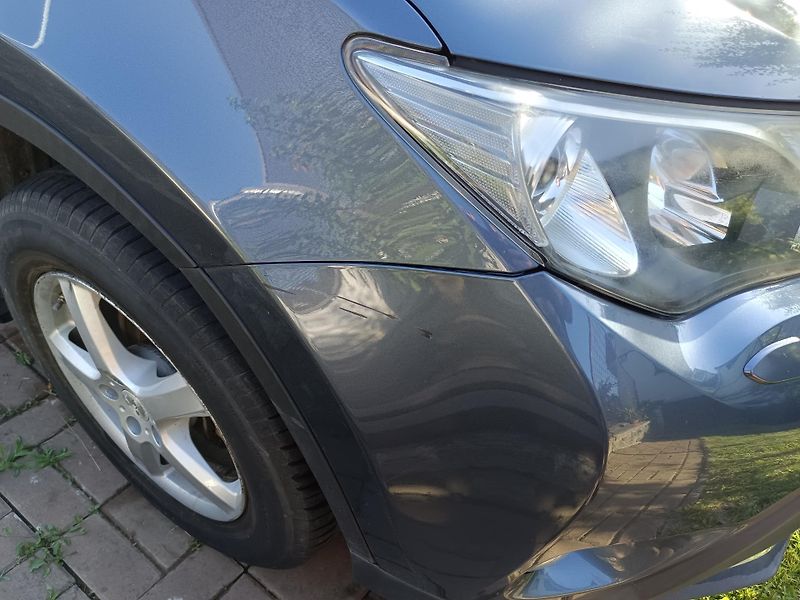 Toyota RAV4 (2013) - fotka 6 z 7