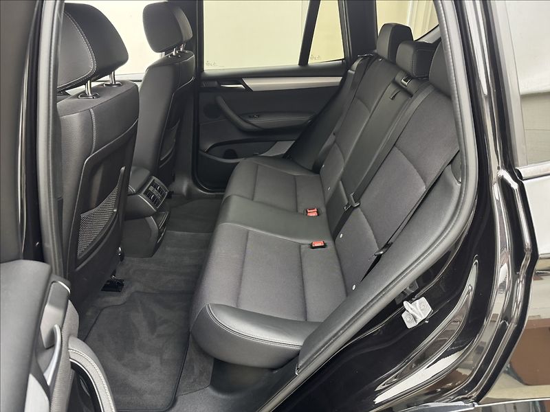 BMW X3 3,0 4X4 M NAVI ROZVODY KAMERA - fotka 38 z 43
