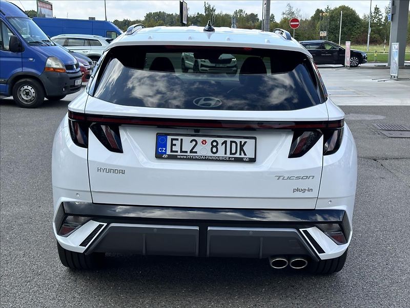 Hyundai Tucson 1,6 T-GDI PHEV N-LINE 4WD AT - fotka 5 z 12