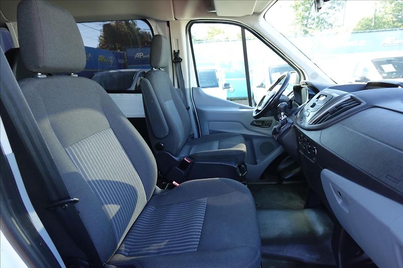 Ford Transit 2,0 TDCI  L3H2 8MÍST BUS KLIMA - fotka 14 z 31