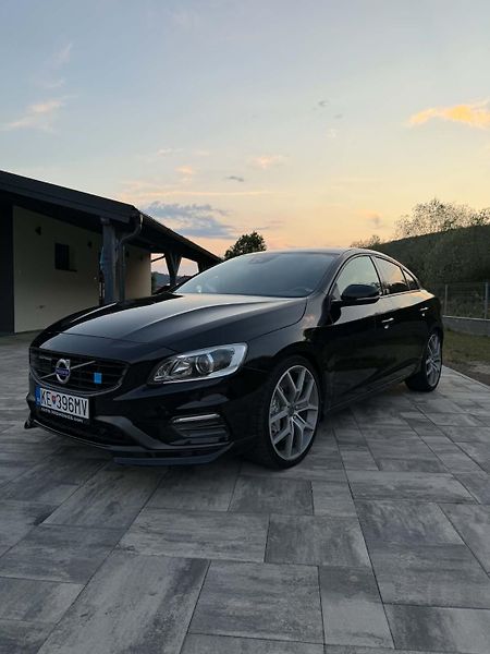 Volvo S60 (2016) S60 Polestar 1/750 T6 AWD 3.0  - fotka 4 z 17