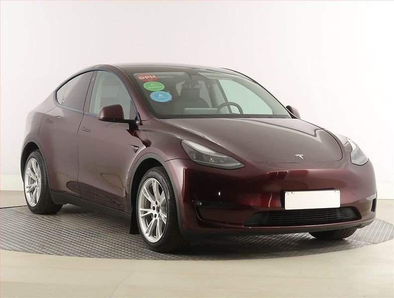 Tesla Model Y (2023) Long Range AWD 79kWh, SoH 94% - fotka 1 z 33