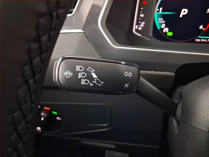 Volkswagen Tiguan Allspace (2022) R-Line 2.0 TDI - fotka 17 z 25