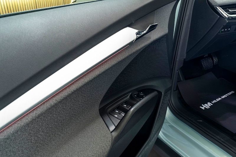 Škoda Enyaq iV 60 132kW Matrix Kamera Tažn - fotka 15 z 30