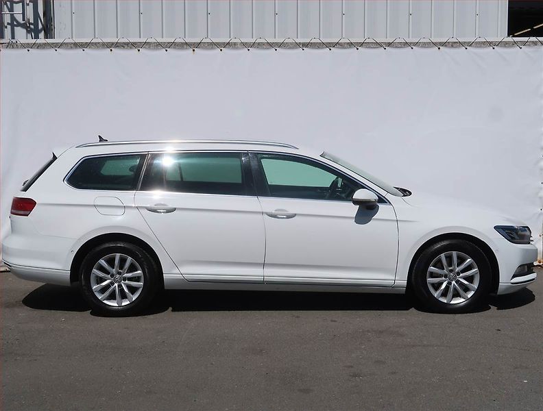 Volkswagen Passat (2015) Comfortline 2.0 TDI - fotka 6 z 15